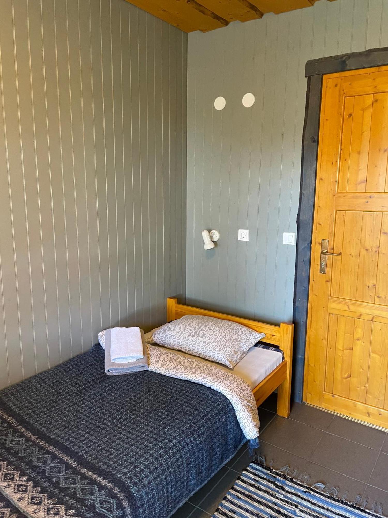 Hostel Kalameeste Maja มุตส์เว ภายนอก รูปภาพ